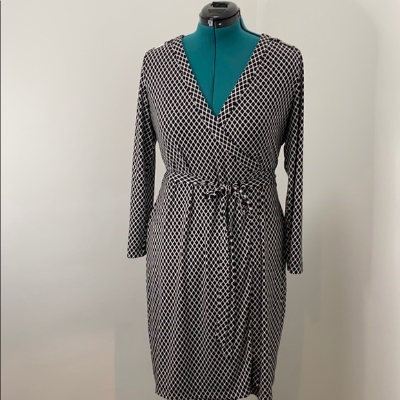 Calvin Klein Dresses & Skirts - Calvin Klein wrap dress